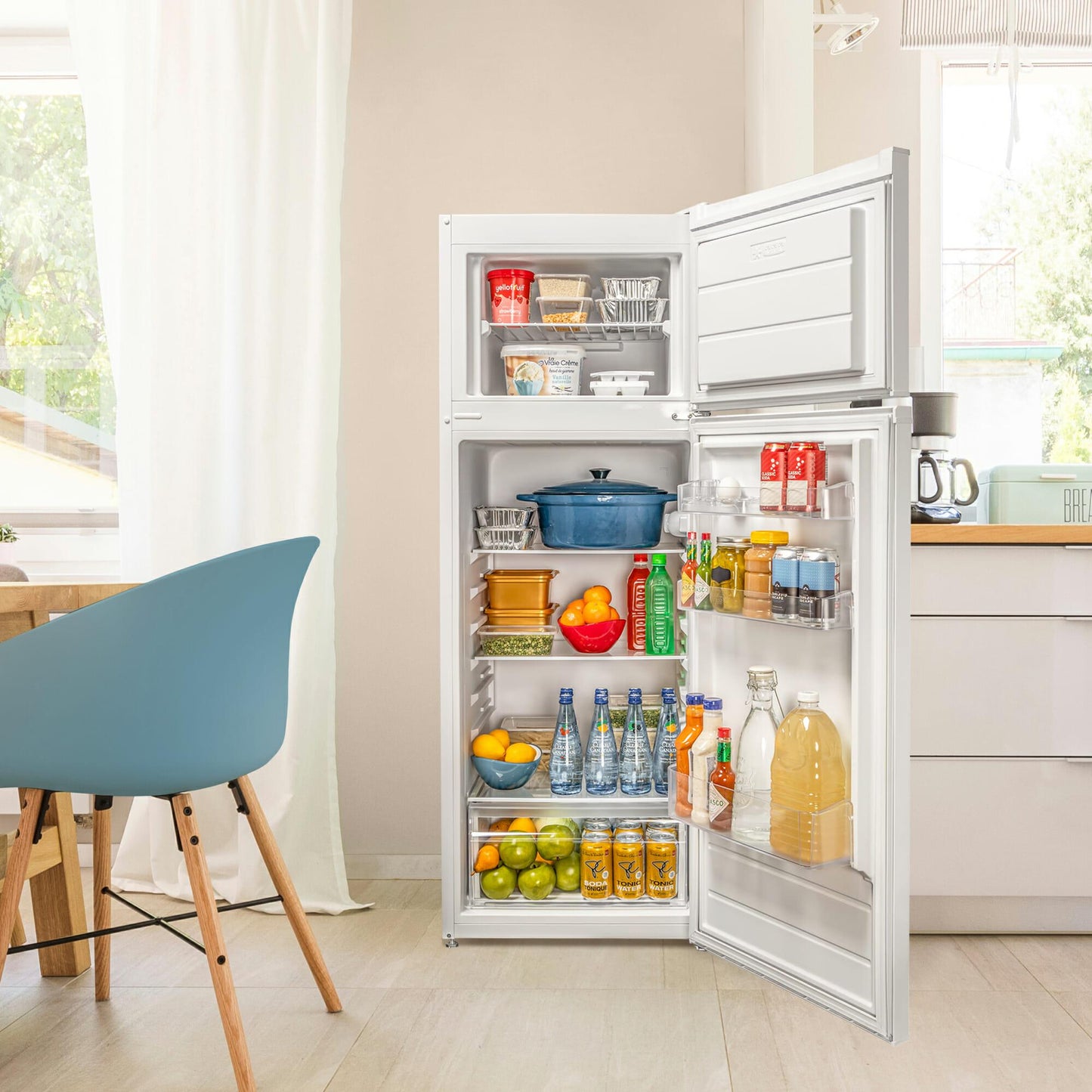 DPF074V1WDB6 Danby 7.4 cu. ft. Apartment Size Fridge Top Mount in White