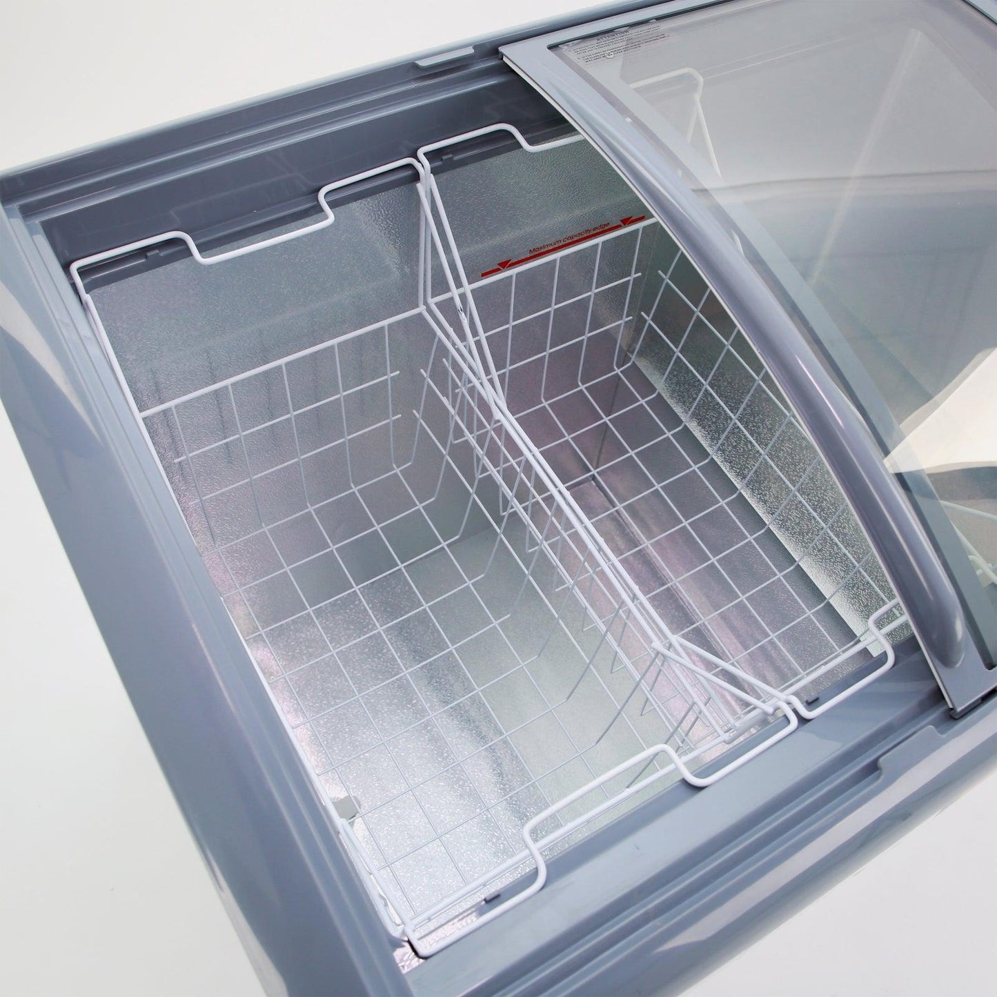 CFC836Q0WG Avanti 9.5 cu. ft. Commercial Glass Top Freezer or Refrigerator