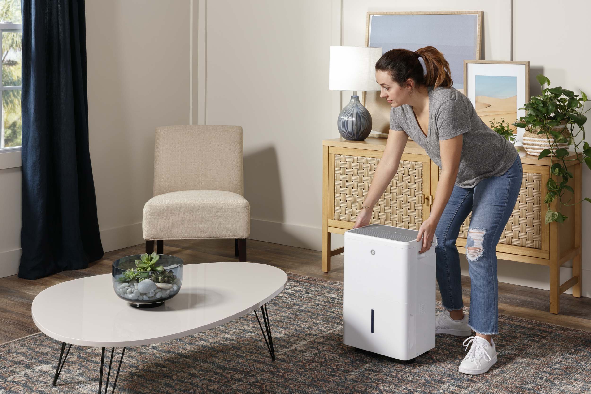 ADYR35LC GE® ENERGY STAR® 35 Pint Portable Dehumidifier with Smart Dry for Very Damp Spaces