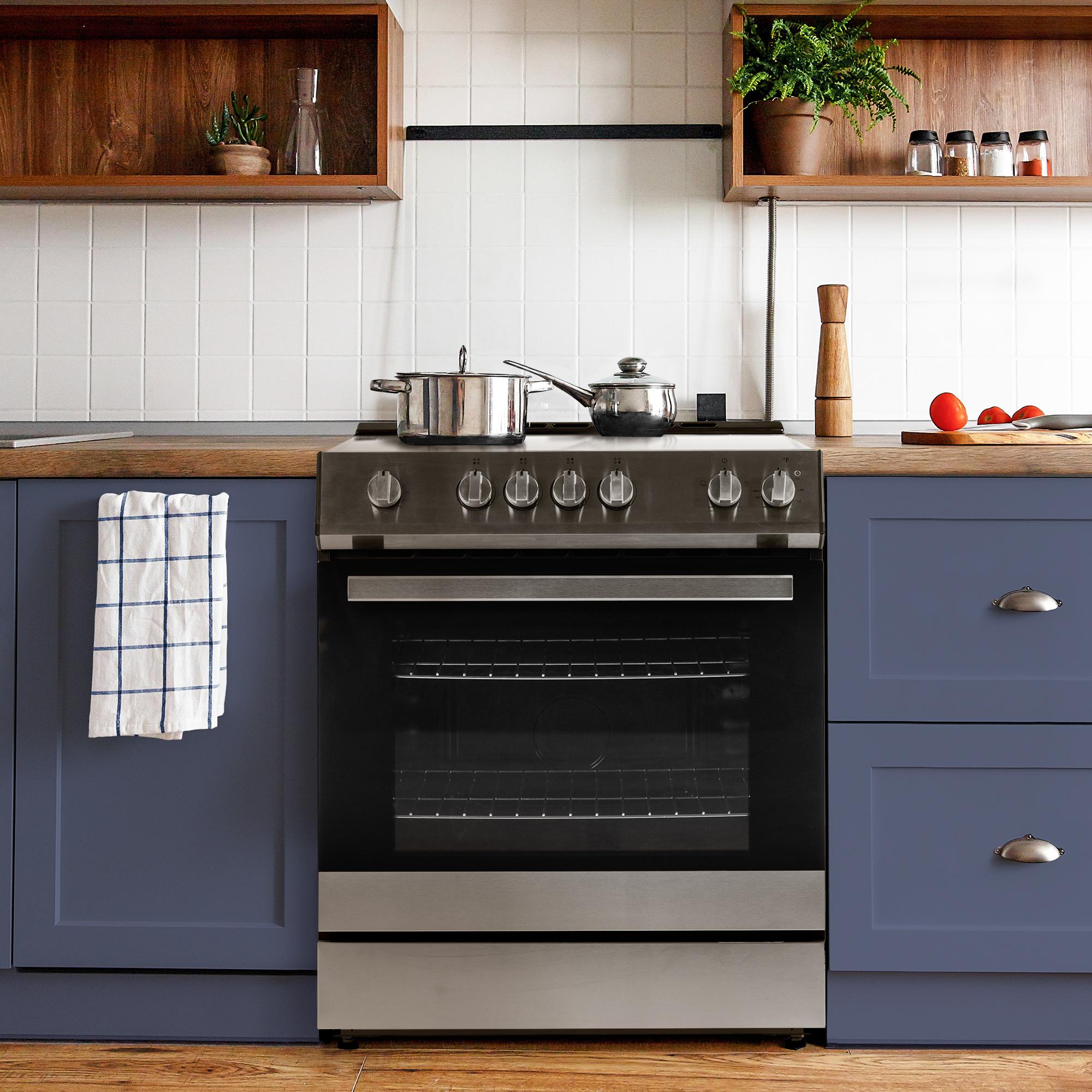 DRRM300BSS Danby 30 Slide in Smooth Top Electric Range with Knob Controls in Stainless Steel