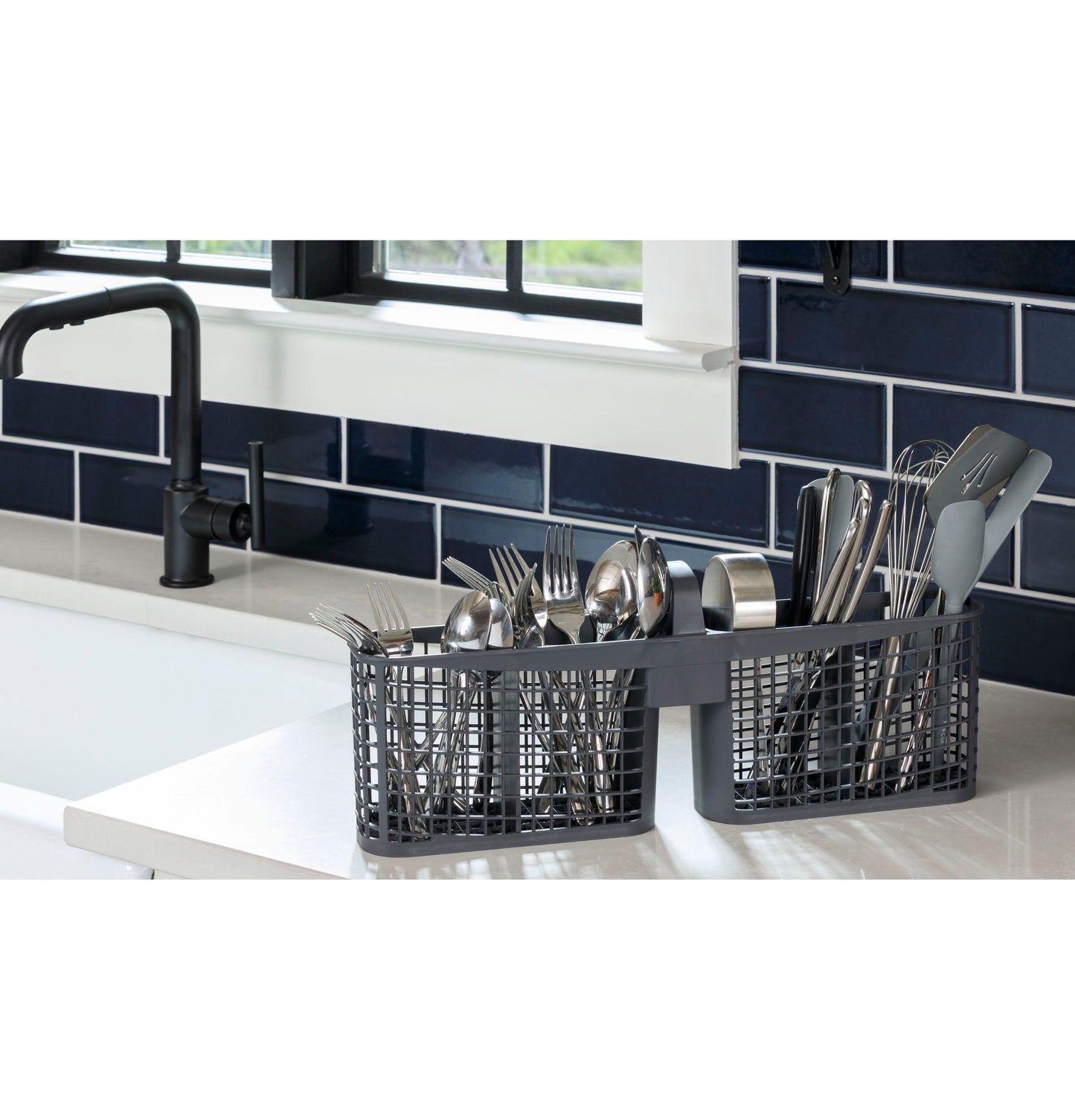 HDF310PGRBB Hotpoint® One Button Dishwasher with Plastic Interior