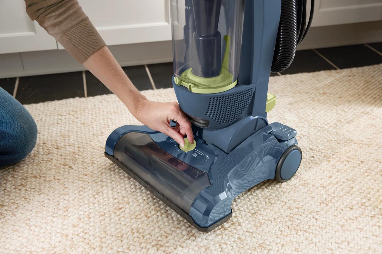 Electrolux EHVS55P5AD Ultimate500™ Pet Upright Vacuum