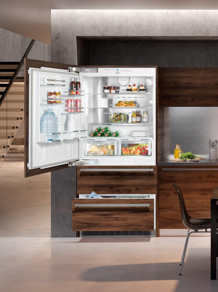 Liebherr Combined refrigerator-freezer with BioFresh and NoFrost for integrated use