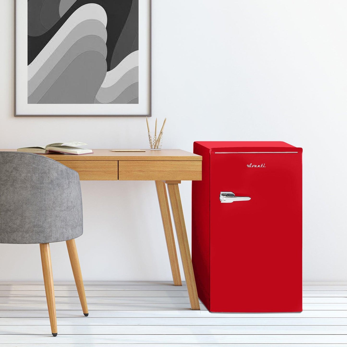 RMRS31X1BIS Avanti 3.0 Cu. Ft. Retro Compact Refrigerator - Black