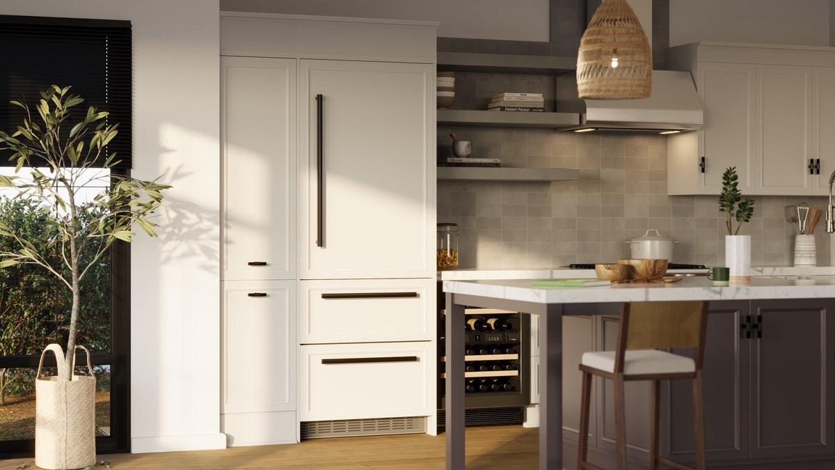 Liebherr HCB1590G Fully Integrated Bottom Freezer Refrigerator with BioFresh