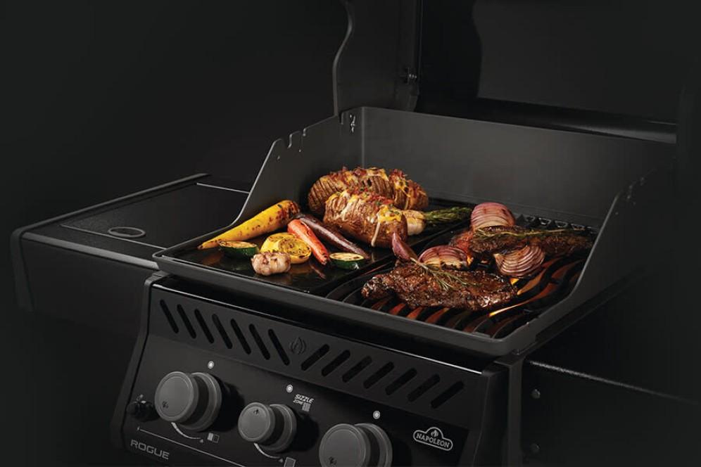 Napoleon Bbq 56366 Cast Iron Reversible Griddle for Rogue 365 / 525