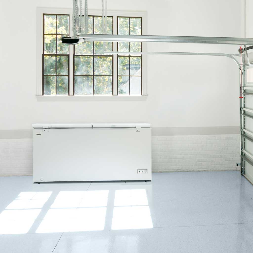 DCFM210A1WDB Danby 21.2 cu. ft. Chest Freezer in White