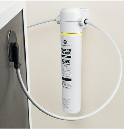Ge Appliances GXRLQK In-Line Water Filtration System for Refrigerators or Icemakers