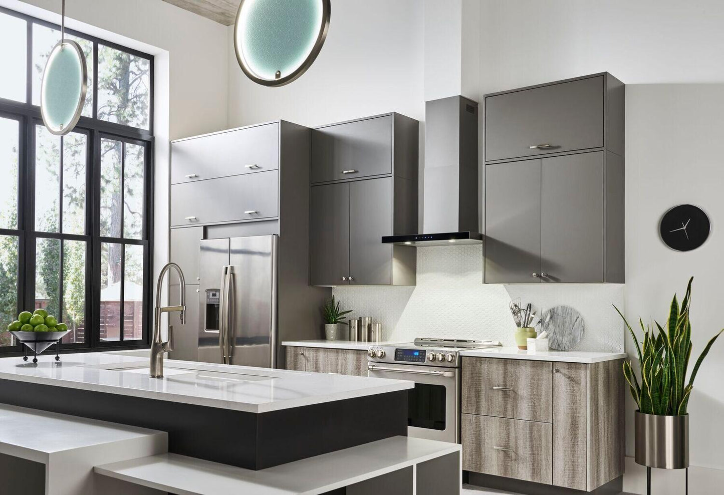 BWT1304SSB Broan® 30-Inch Convertible Wall-Mount T-Style Chimney Range Hood, 450 Max CFM, Stainless Steel w/Black Glass