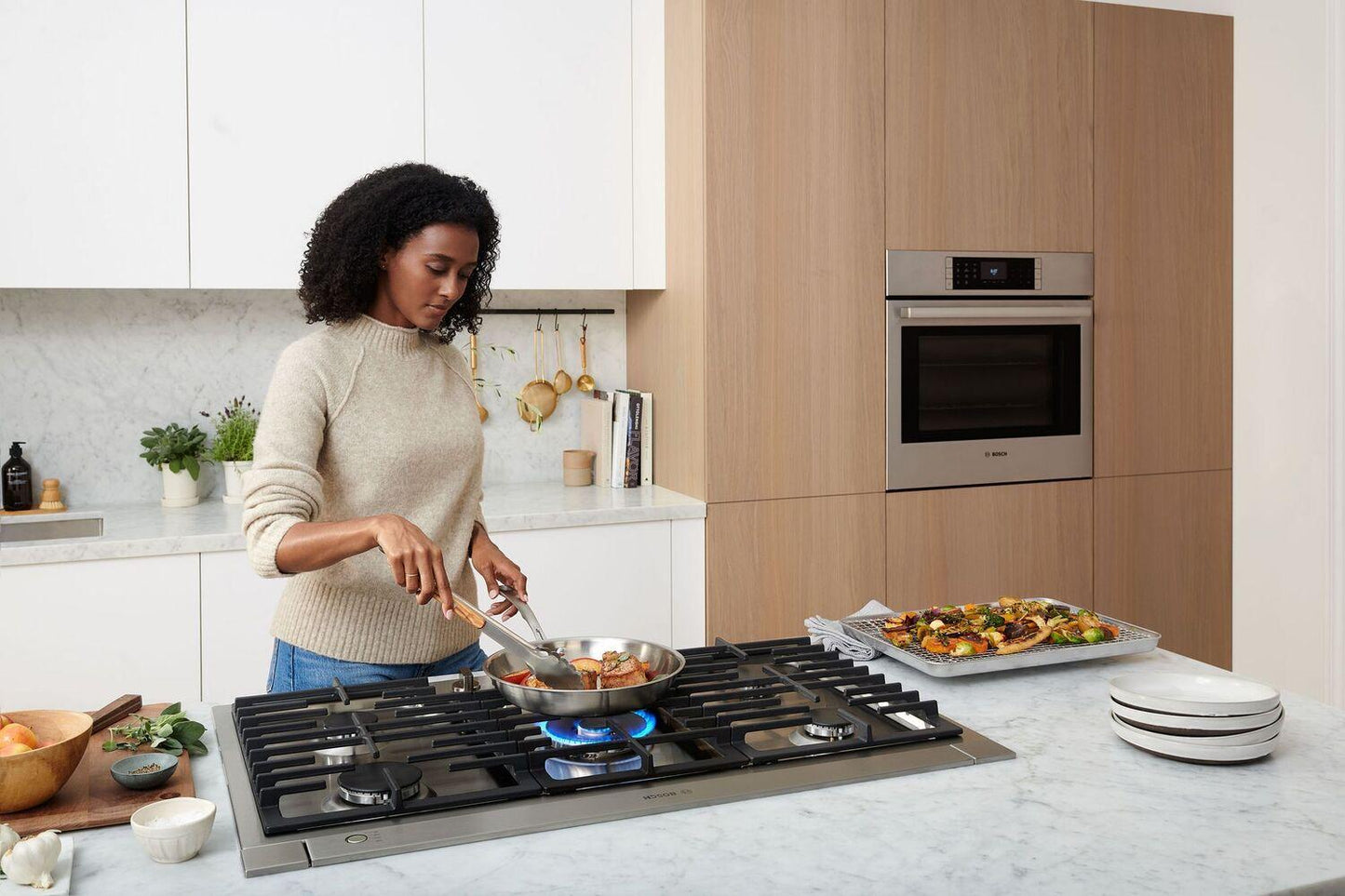 Bosch 800 Series Gas Cooktop 36" Stainless steel NGM8658UC