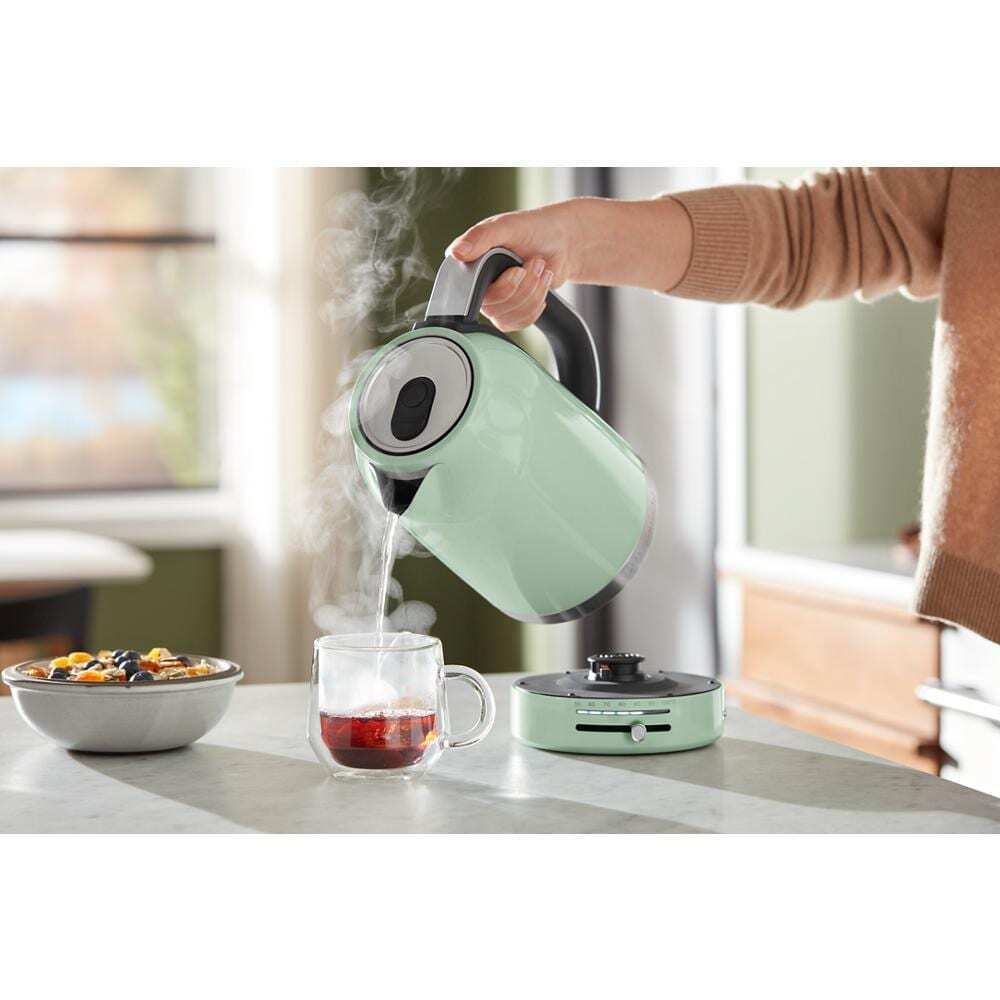 Kitchenaid KEK1701PT 1.7 Liter Electric Kettle