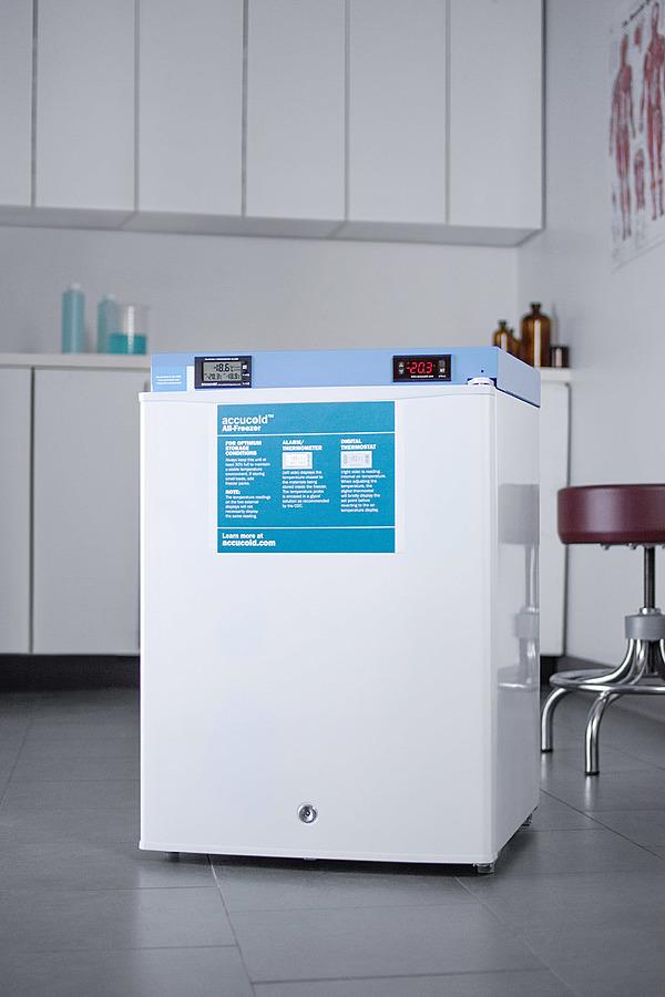 Summit FS30LMED2 Compact All-freezer