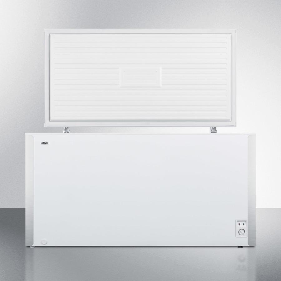 Summit SCFM182 18 CU.FT. Chest Freezer