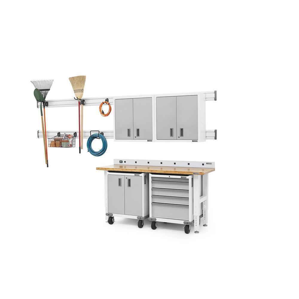 Gladiator GAAC68PSDW 6' Wide 9-Outlet Workbench Powerstrip