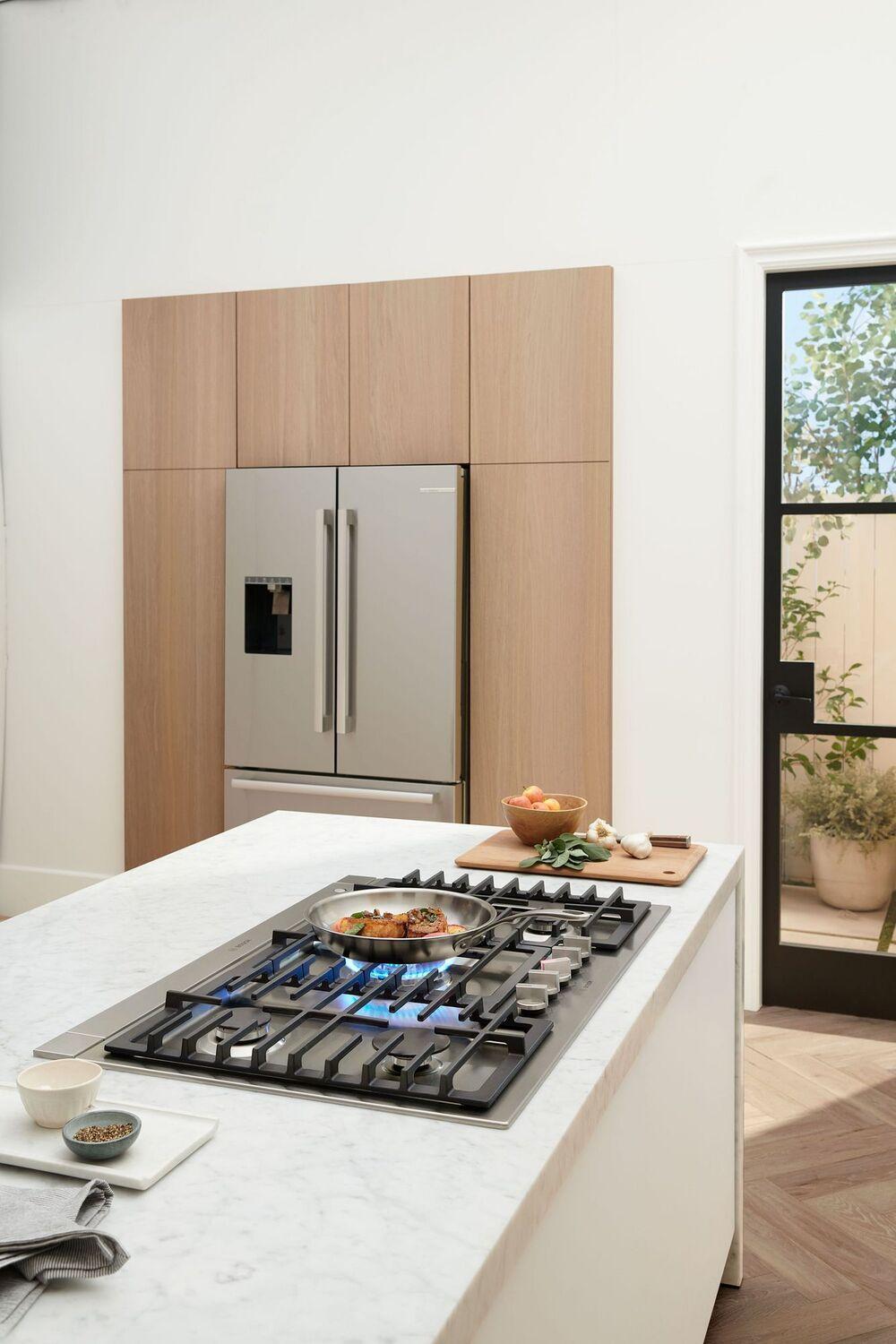 Bosch NGM8659UC 800 Series, Gas hob, 36'', Stainless steel