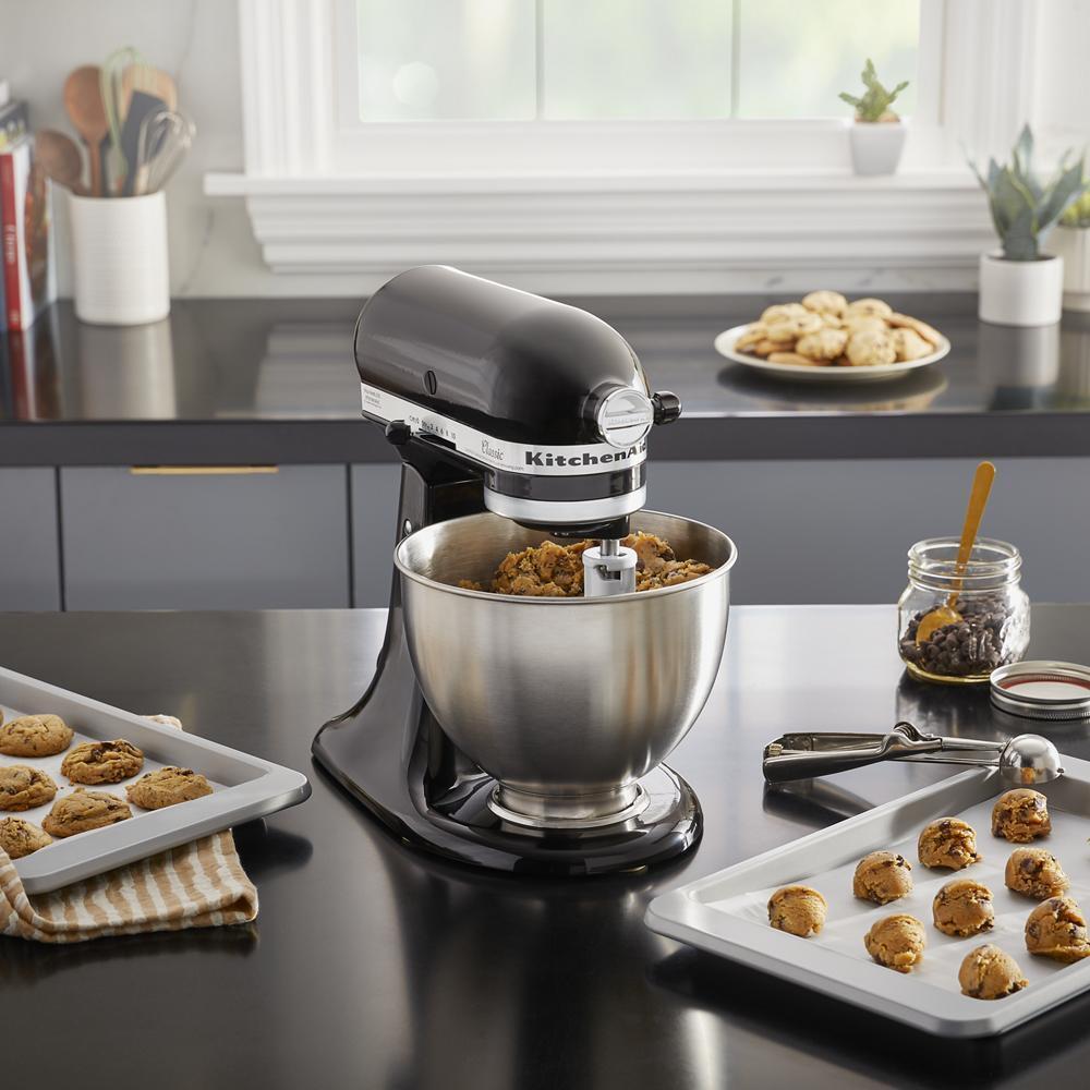 Kitchenaid K45SSOB Classic™ Series 4.5 Quart Tilt-Head Stand Mixer