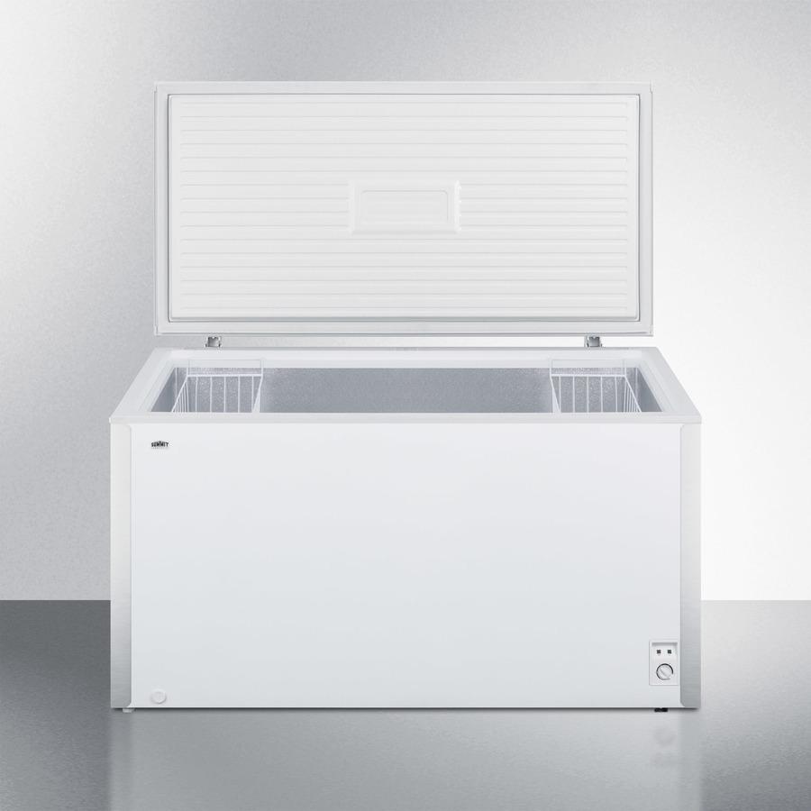 Summit SCFM182 18 CU.FT. Chest Freezer