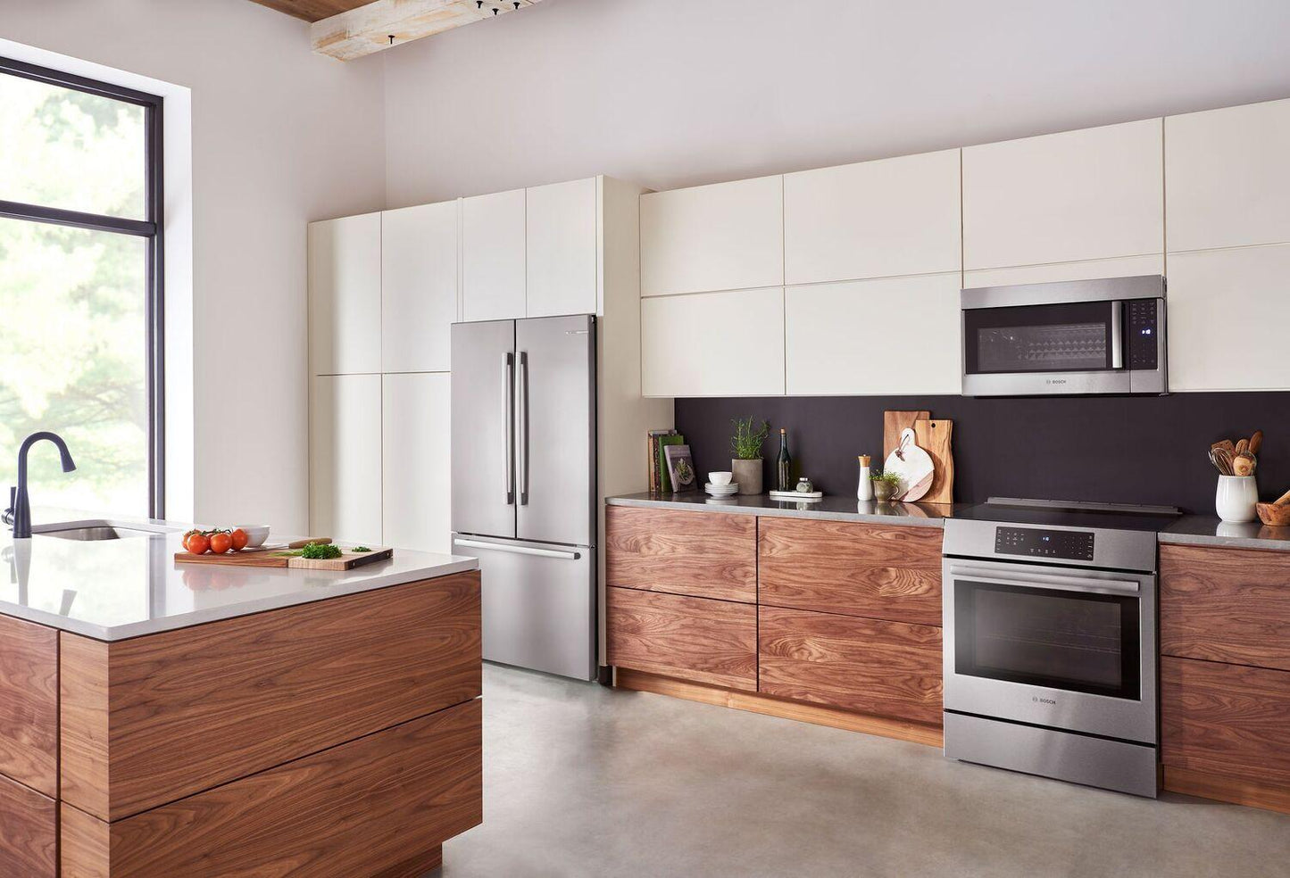 Bosch HMV5053U 500 Series, Over-The-Range Microwave, 30'', Door Hinge: left, Stainless steel