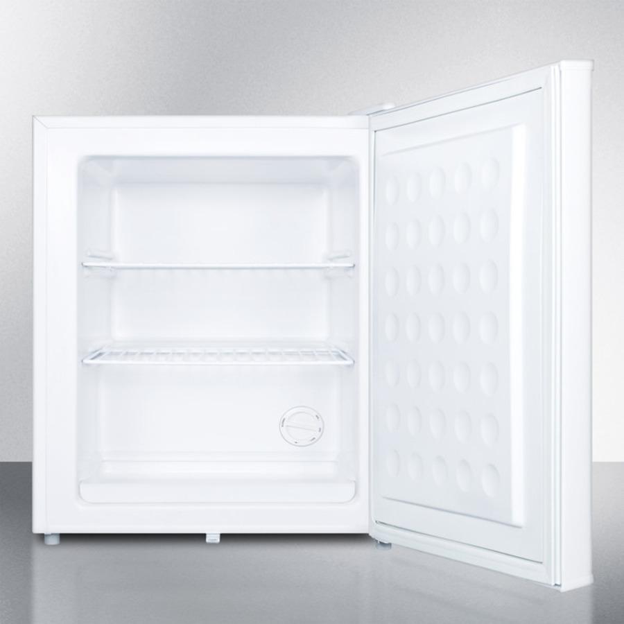 Summit FS30L7 Compact All-freezer