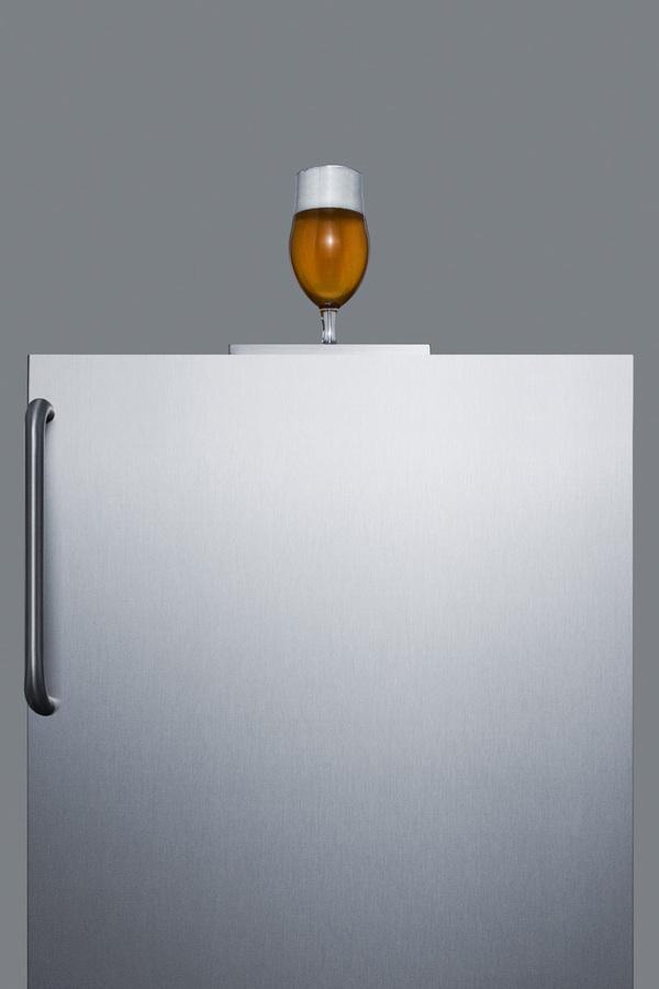 Summit SBC54OSBIADANK 24" Wide Outdoor Kegerator, ADA Compliant