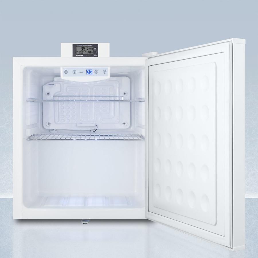 Summit FFAR25L7NZ Compact All-refrigerator