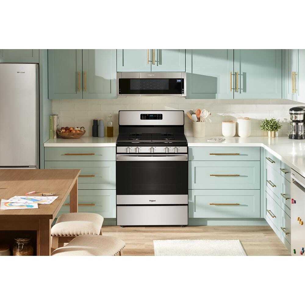 Whirlpool WFGS3330RS 30-inch Gas Range with Crispy Mode and Griddle Zone
