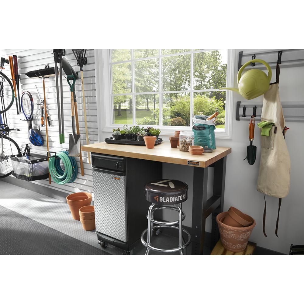 Gladiator GACP15XXMG Garage Compactor
