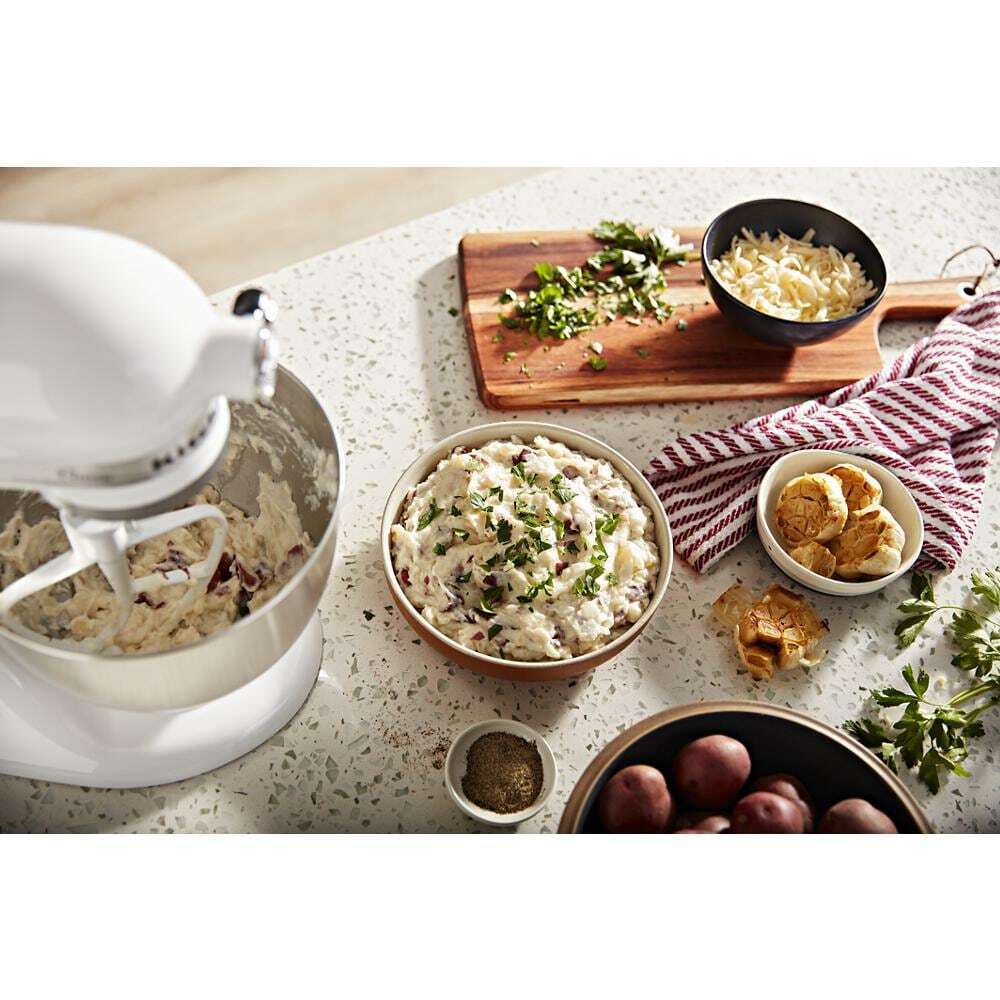 Kitchenaid K45SSWH Classic™ Series 4.5 Quart Tilt-Head Stand Mixer