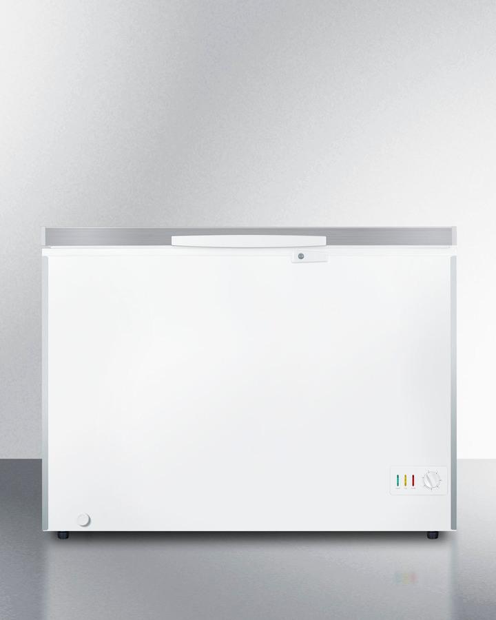 Summit 10 CU.FT. Chest Freezer