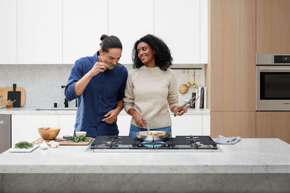 Bosch NGM8659UC 800 Series, Gas hob, 36'', Stainless steel