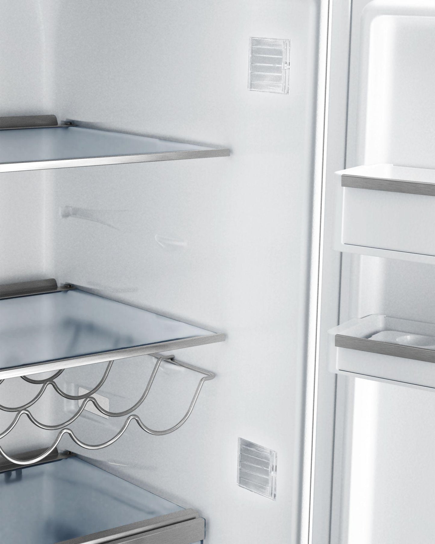 800 Series, 24" Refrigeration 11 cu ft w/ Ice Maker