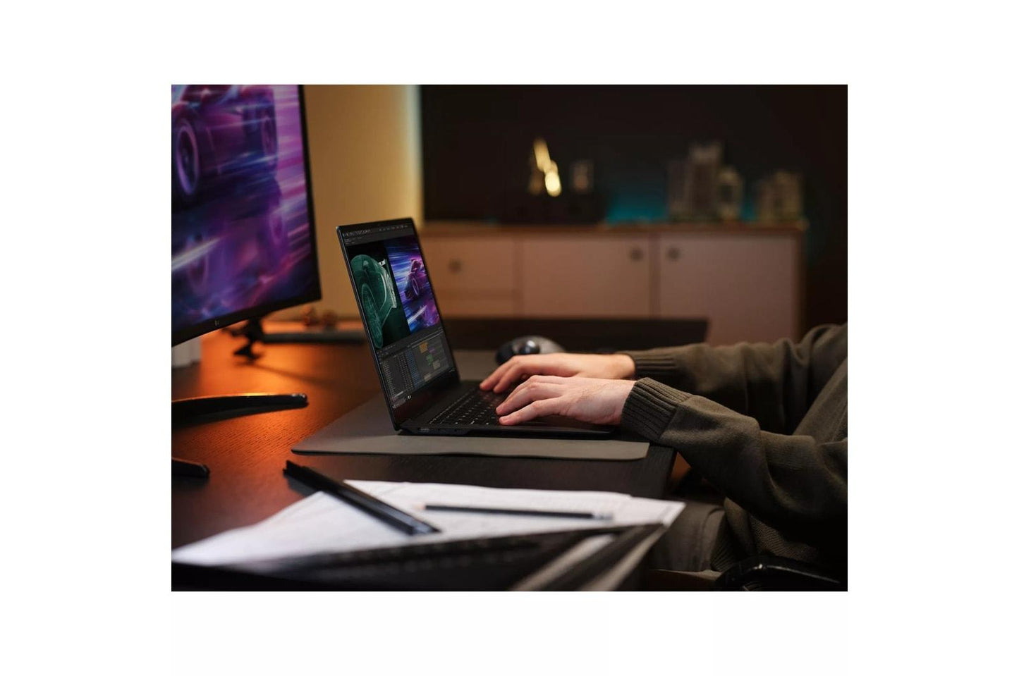 16Z90SPKADB8U1 LG gram Pro 16 Inch OLED Thin and Lightweight Laptop, Intel® Evo™ Edition - AI-enabled Intel® Core™ Ultra 7 processor, Windows 11 Home, 32GB RAM, 1TB SSD, Black
