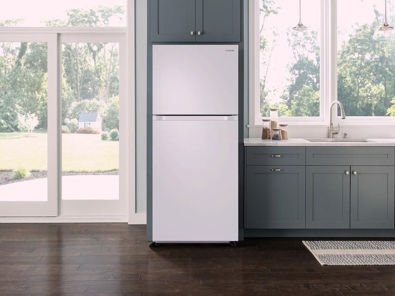 Samsung RT18M6213WW 18 cu. ft. Top Freezer Refrigerator with FlexZone™ in White