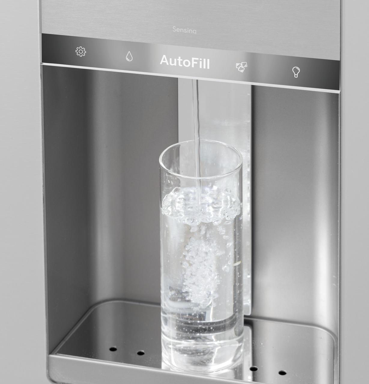 Cafe CVE28DM5NS5 CAF(EBACK)™ ENERGY STAR® 27.8 Cu. Ft. Smart 4-Door French-Door Refrigerator in Platinum Glass