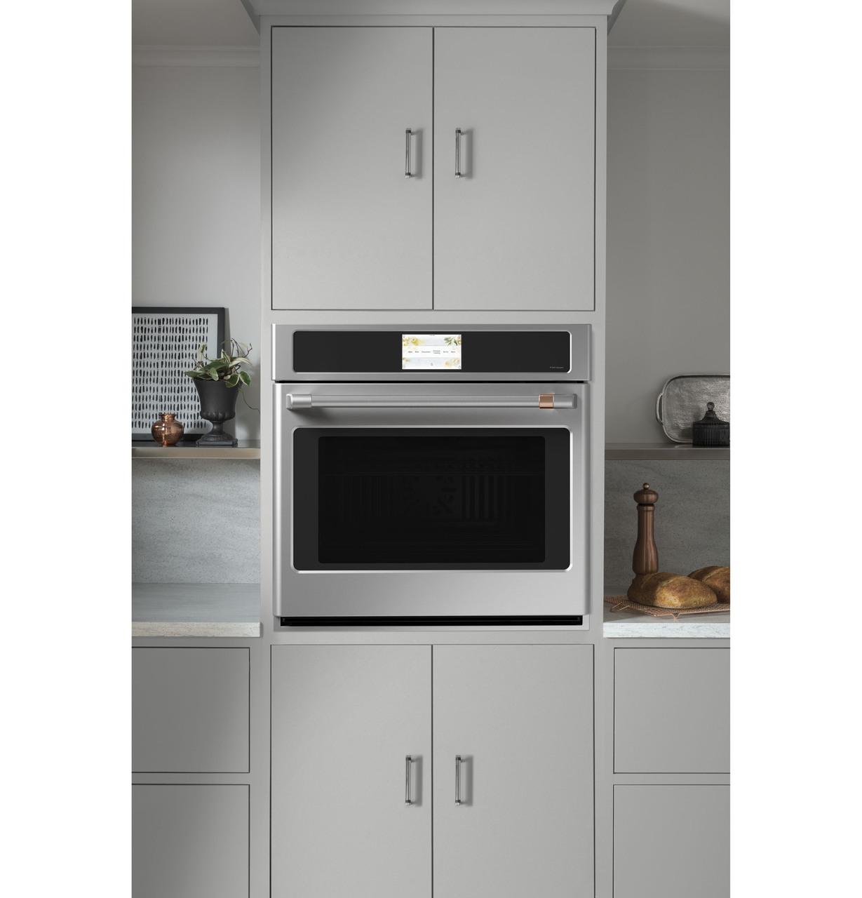 Cafe Caf(eback)™ 30" Smart Single Wall Oven with Convection