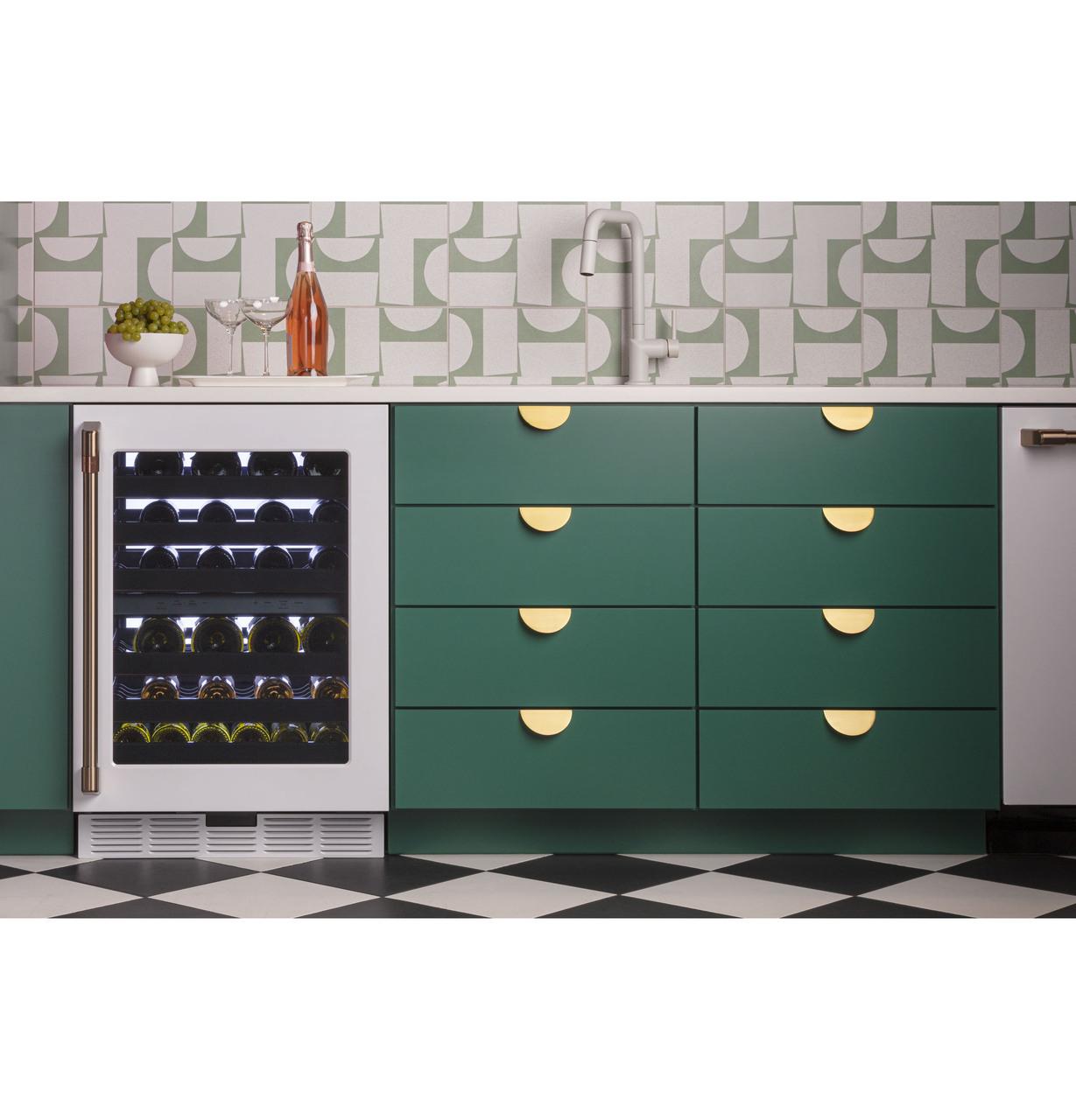 Cafe CCP06DP4PW2 CAF(EBACK)™ Wine Center