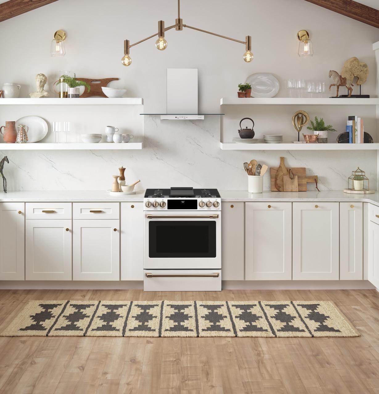 Cafe CGS700P4MW2 CAF(EBACK)™ 30" Smart Slide-In, Front-Control, Gas Range with Convection Oven