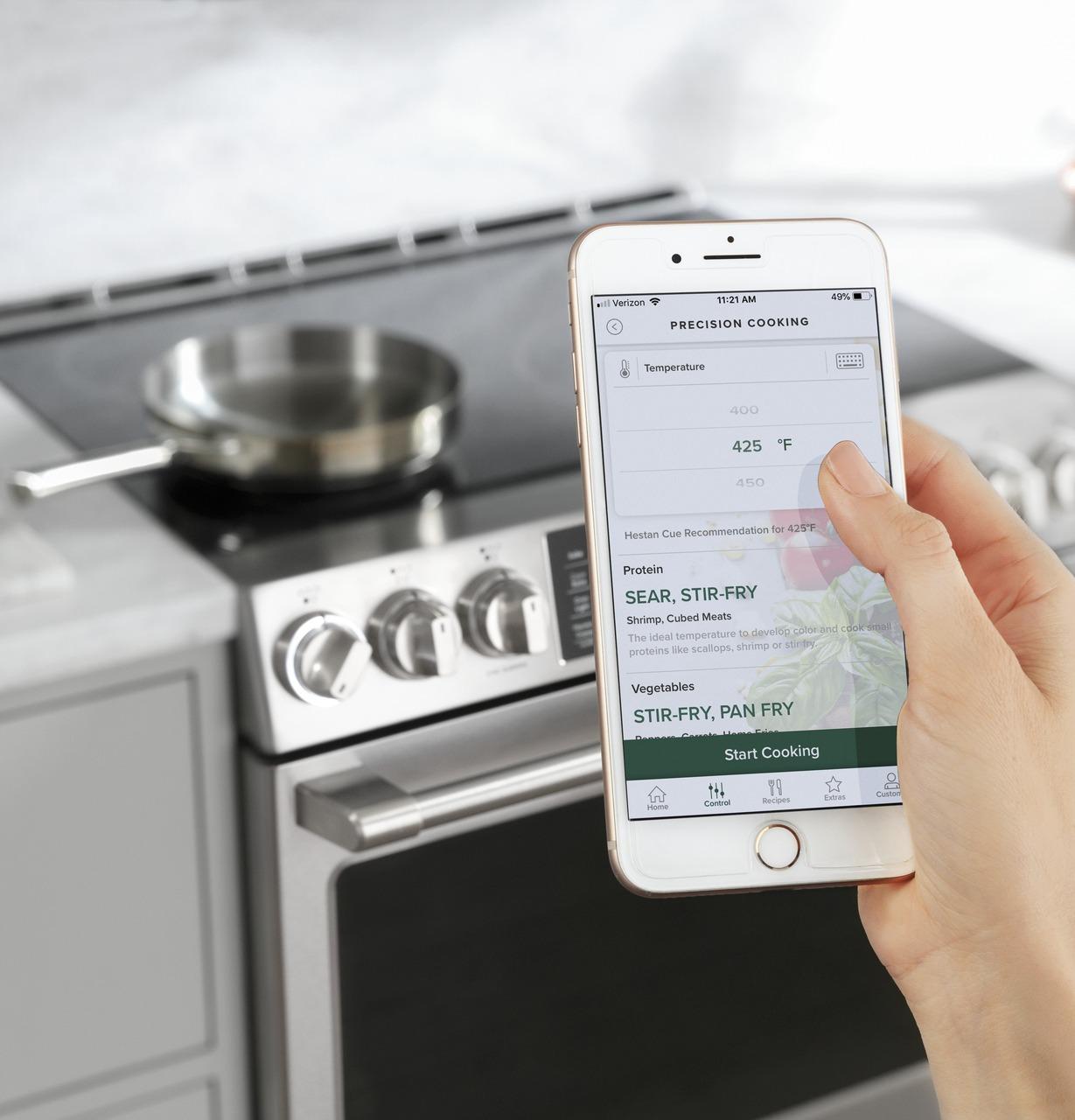 Cafe CHS90XP2MS1 CAF(EBACK)™ 30" Smart Slide-In, Front-Control, Induction and Convection Range with In-Oven Camera