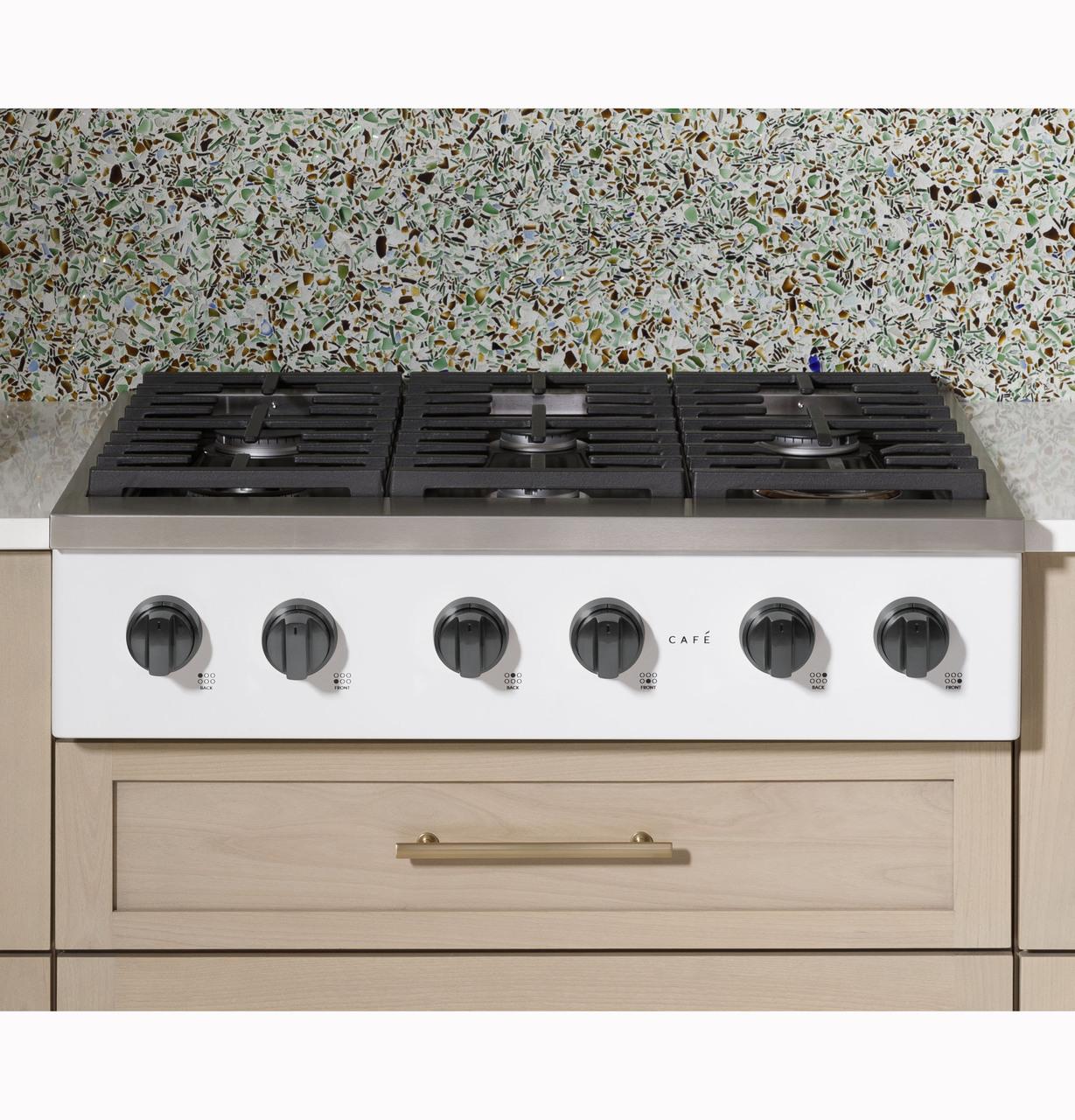 Cafe CGU366P3TD1 CAF(EBACK)™ 36" Commercial-Style Gas Rangetop with 6 Burners (Natural Gas)