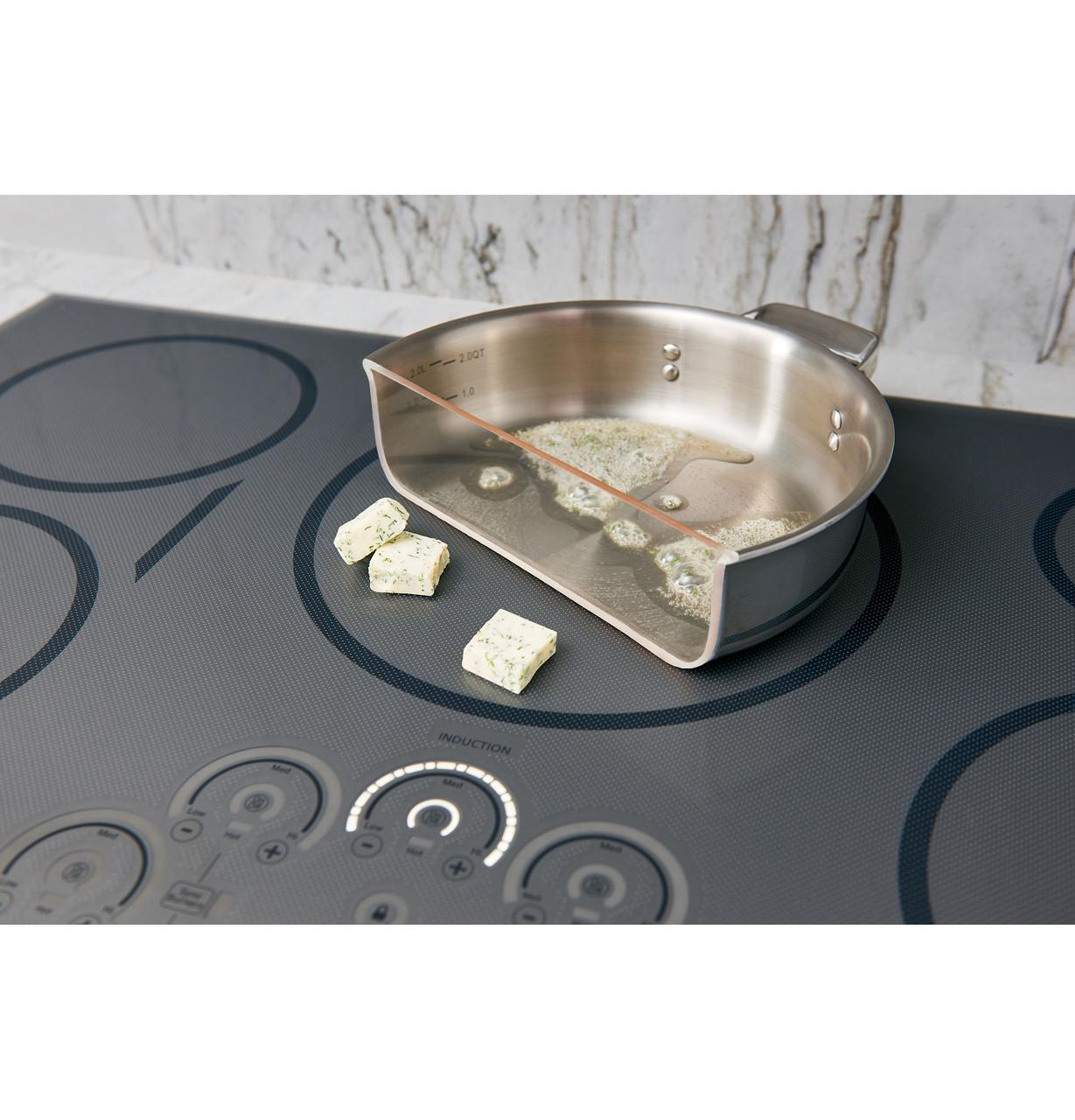 Caf(eback)™ 30" Smart Touch-Control Induction Cooktop