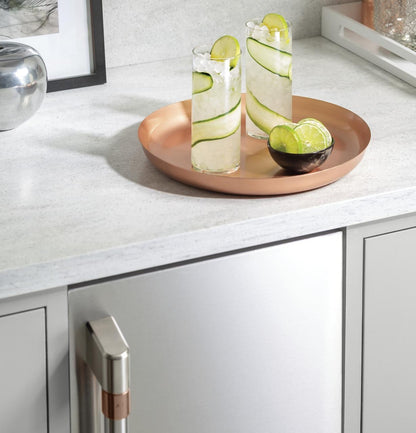 Caf(eback)™ Ice Maker Door Kit