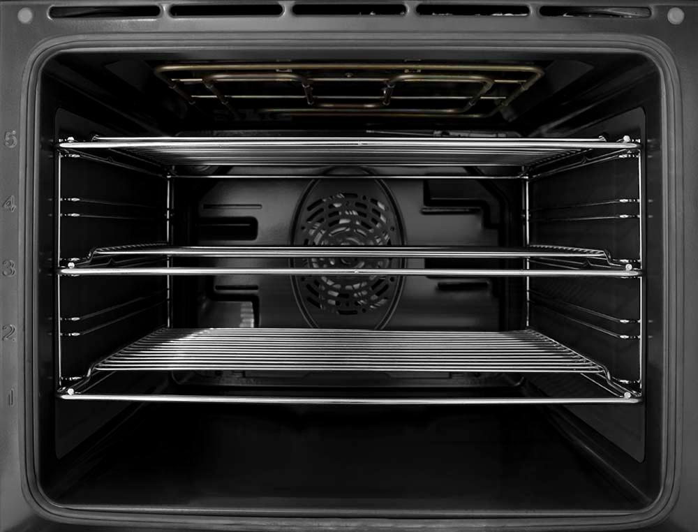 Blomberg Appliances 24in Electric, convection w/fan and circular element, smooth top 4 zone, stainless