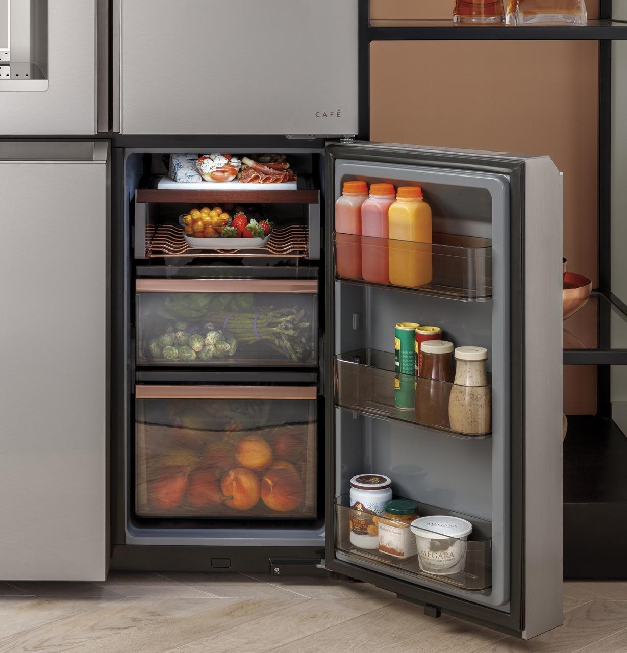 Caf(eback)™ ENERGY STAR® 27.4 Cu. Ft. Smart Quad-Door Refrigerator in Platinum Glass