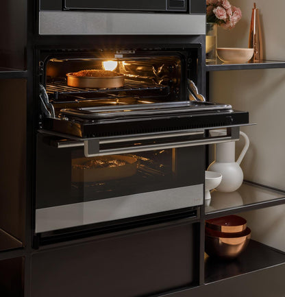 Cafe CTS92DM2NS5 CAF(EBACK)™ 30" Duo Smart Single Wall Oven in Platinum Glass