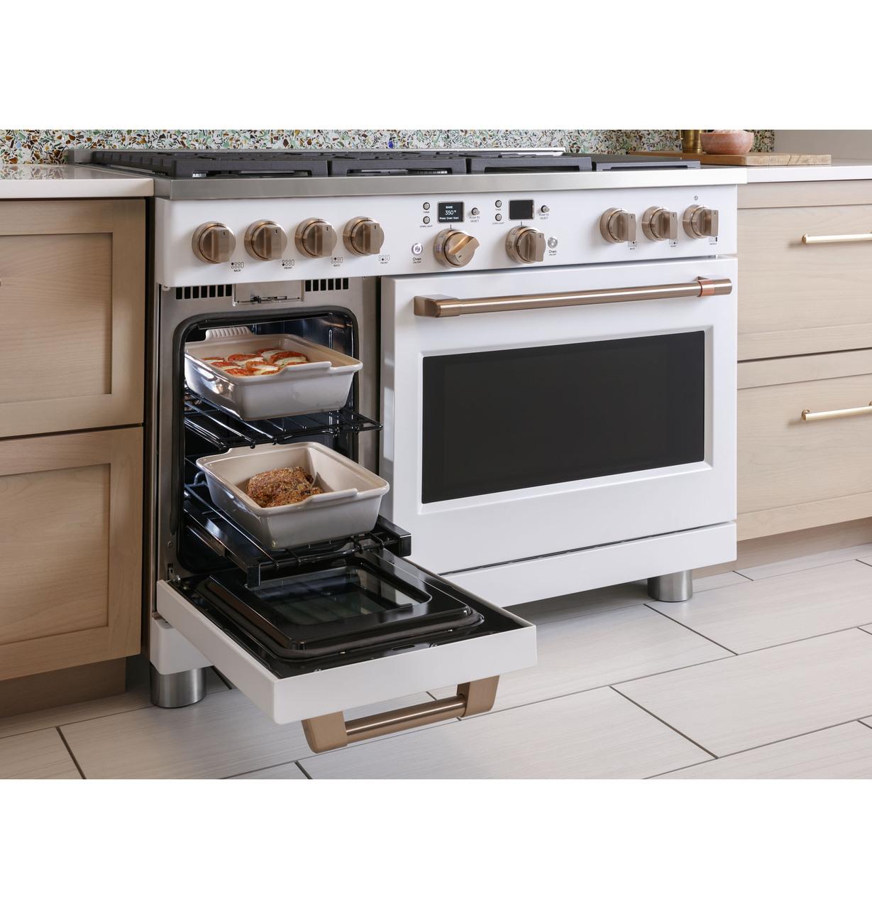 Cafe Caf(eback)™ 48" Smart Dual-Fuel Commercial-Style Range with 6 Burners and Griddle (Natural Gas)