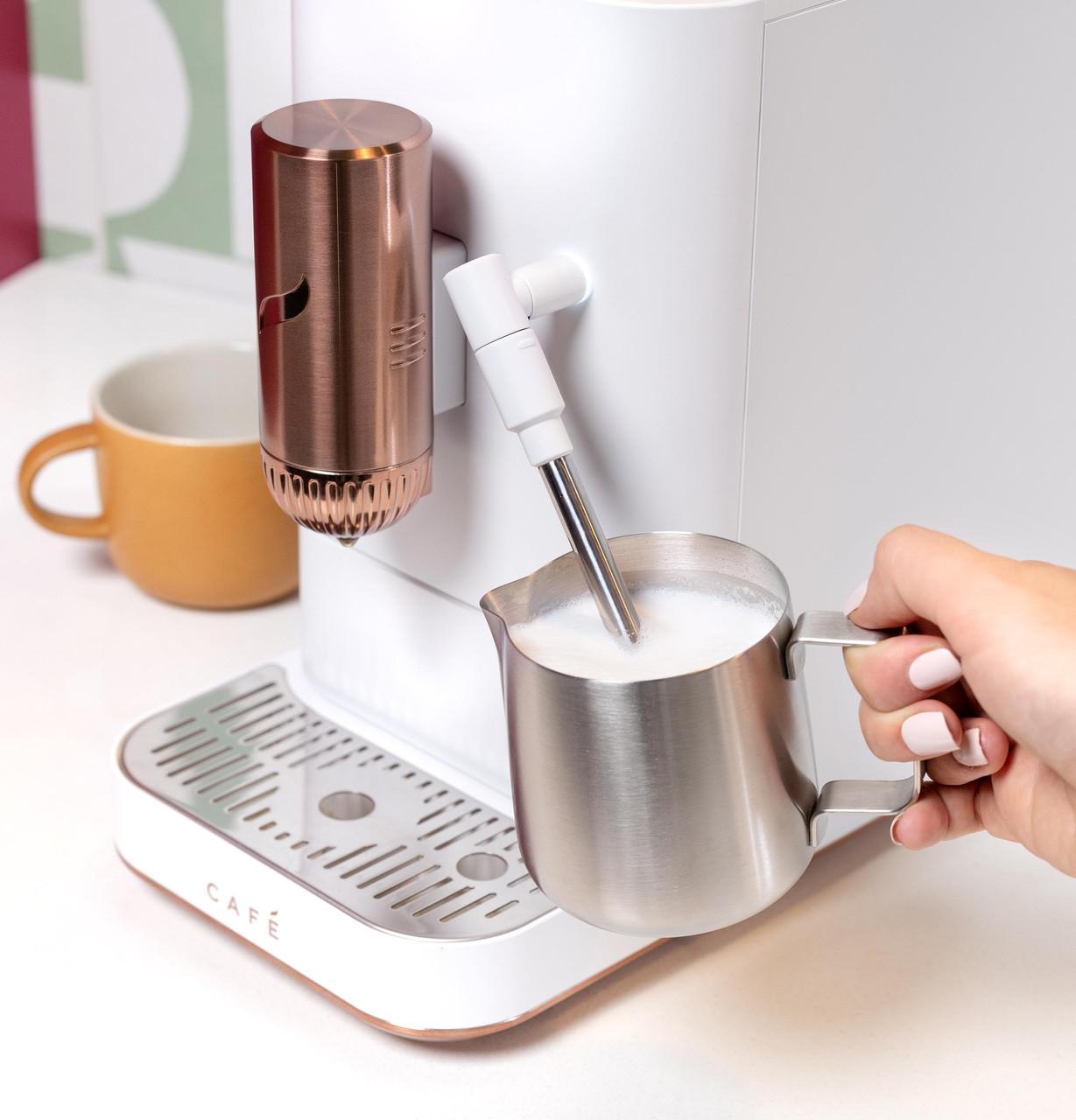 Cafe C7CEBBS4RW3 CAF(EBACK)™ AFFETTO Automatic Espresso Machine + Frother