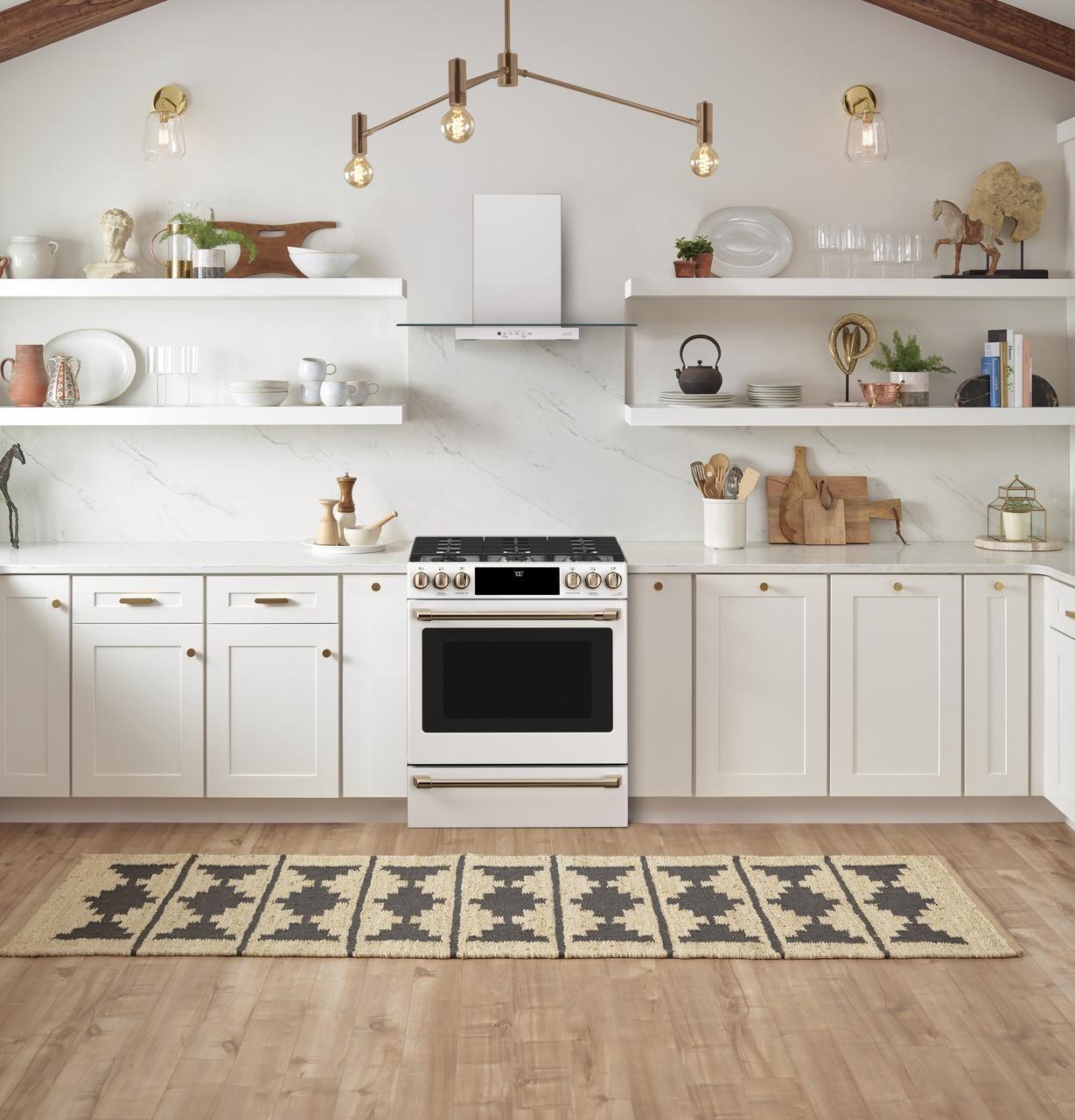 Cafe CGS700P4MW2 CAF(EBACK)™ 30" Smart Slide-In, Front-Control, Gas Range with Convection Oven