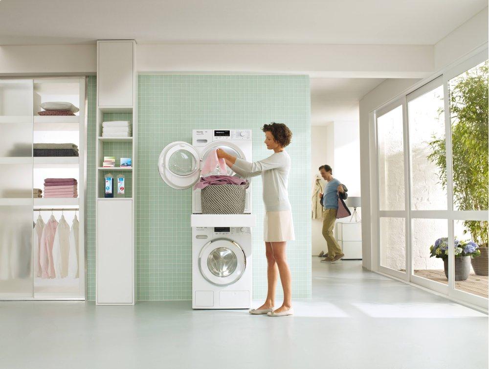 integrated stacked washing machine and dryer