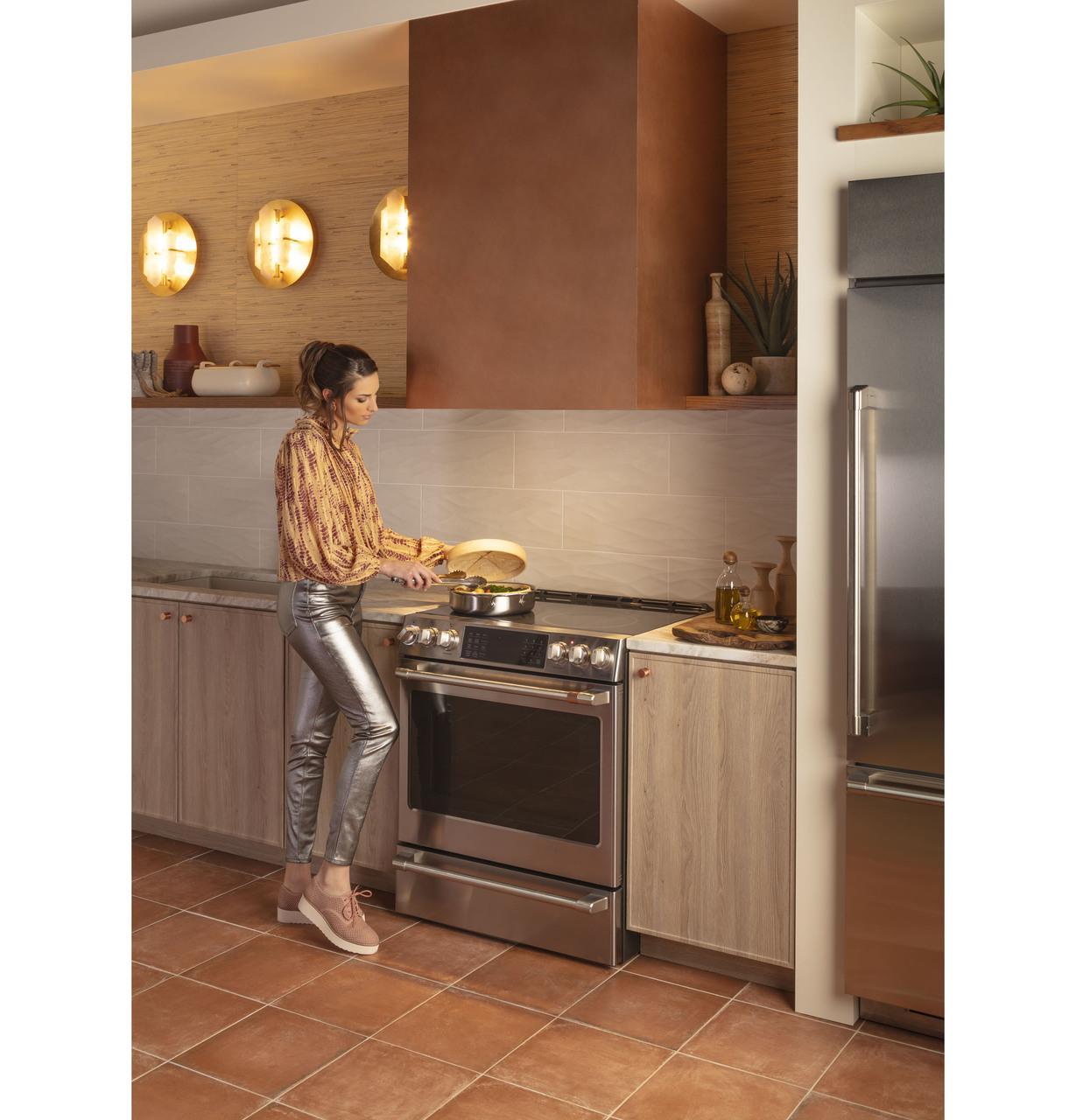 Cafe CHS90XP2MS1 CAF(EBACK)™ 30" Smart Slide-In, Front-Control, Induction and Convection Range with In-Oven Camera