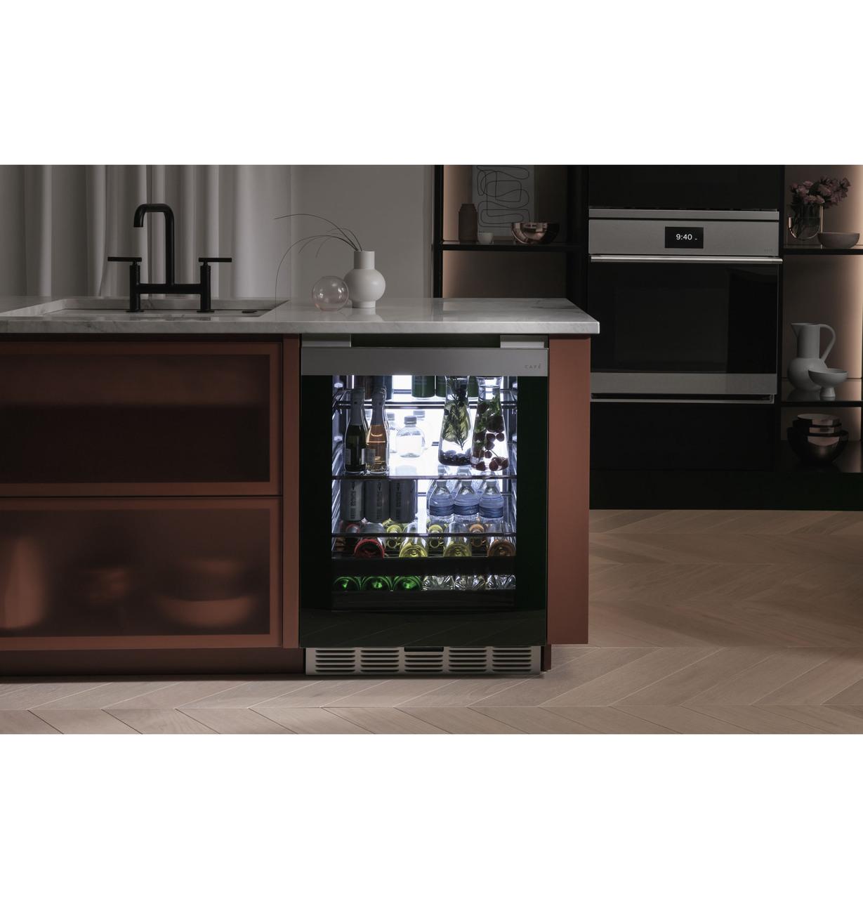Cafe CCR06BM2PS5 CAF(EBACK)™ Beverage Center in Platinum Glass